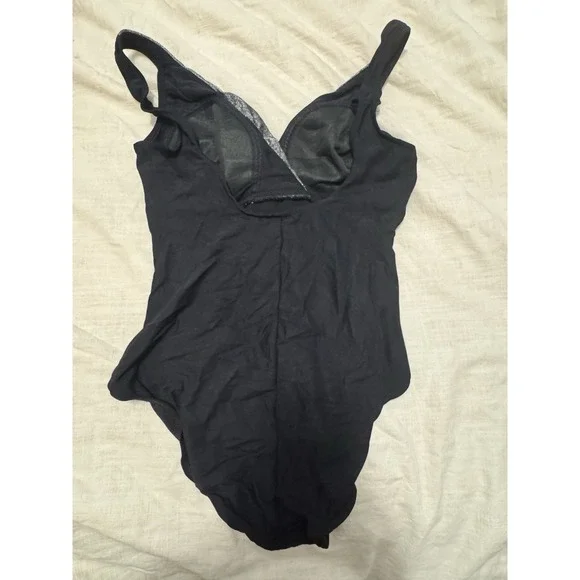 Women's Black Swimsuit—Shapemaker Silver Size 36C‎ or Large—Y2K - Picture 3 of 5